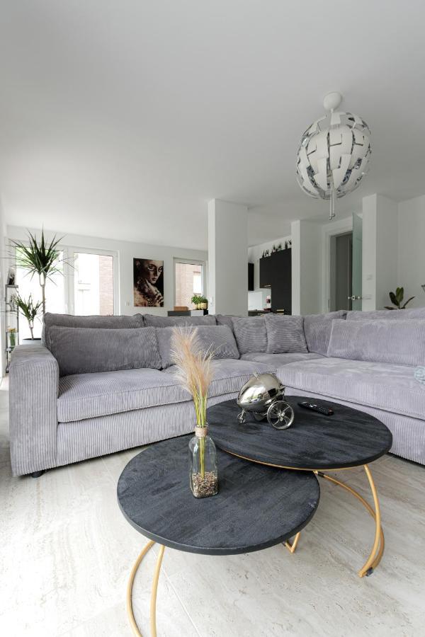 Lulex IV - Traumwohnung Terasse Garten In Нойс Экстерьер фото