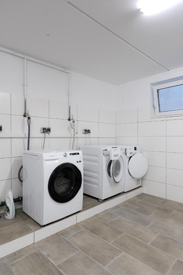 Lulex IV - Traumwohnung Terasse Garten In Нойс Экстерьер фото